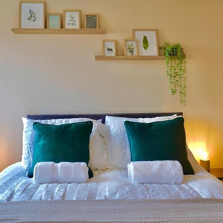 Villa Felton House Stafford Esterno foto